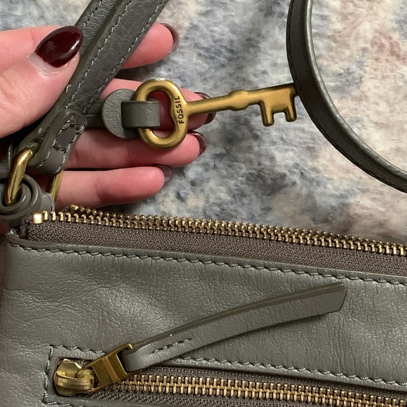 Fossil crossbody bag - Picture 2 of 8